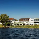 Ξενοδοχείο Der Seehof 4*